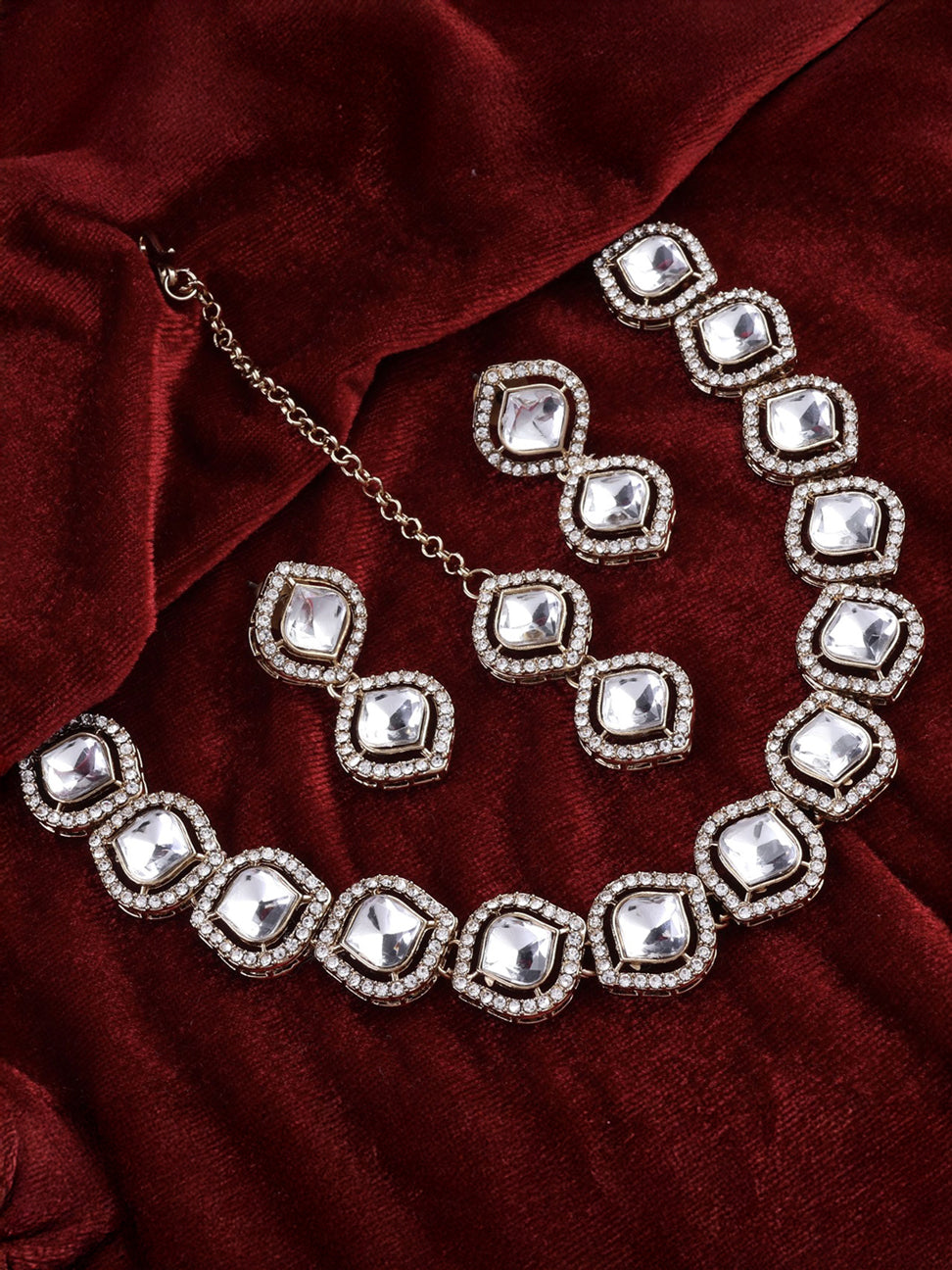 Vihana Polki Dupe Necklace with Earring and Teeka