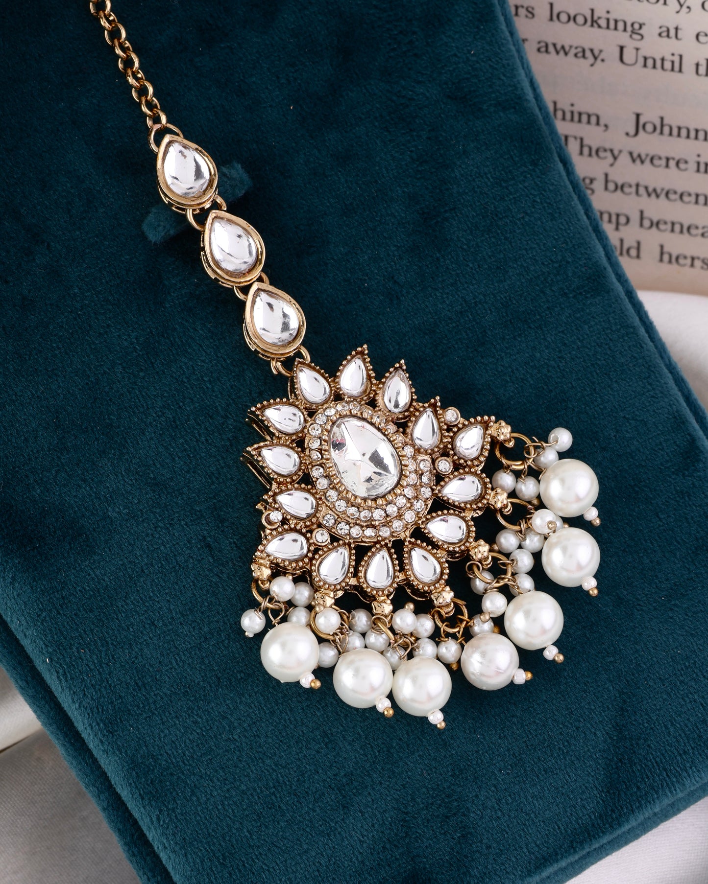 Vritika Premium Zircone Kundan Pearl Mangteeka