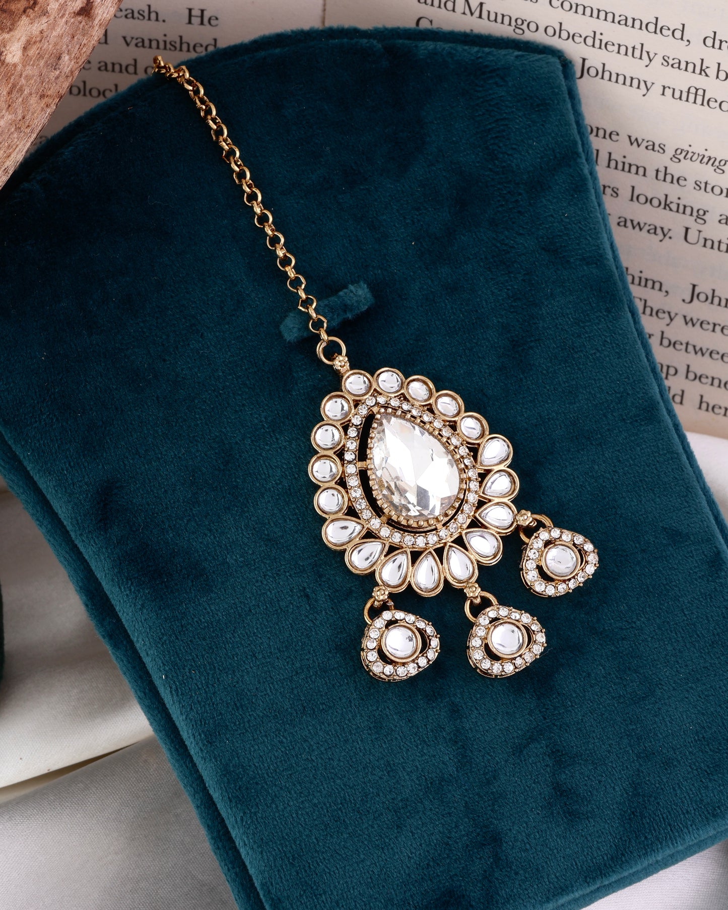 Gurveer Premium Zircone Kundan Pearl Mangteeka