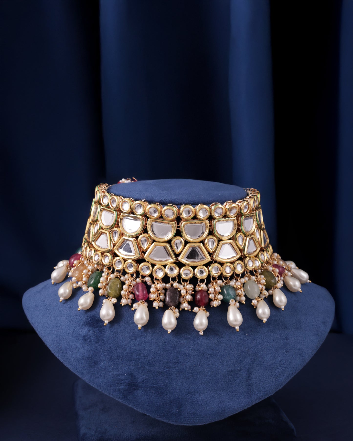 Multi Guranshi Dabi Kundan Choker Necklace with Earring and Mangteeka
