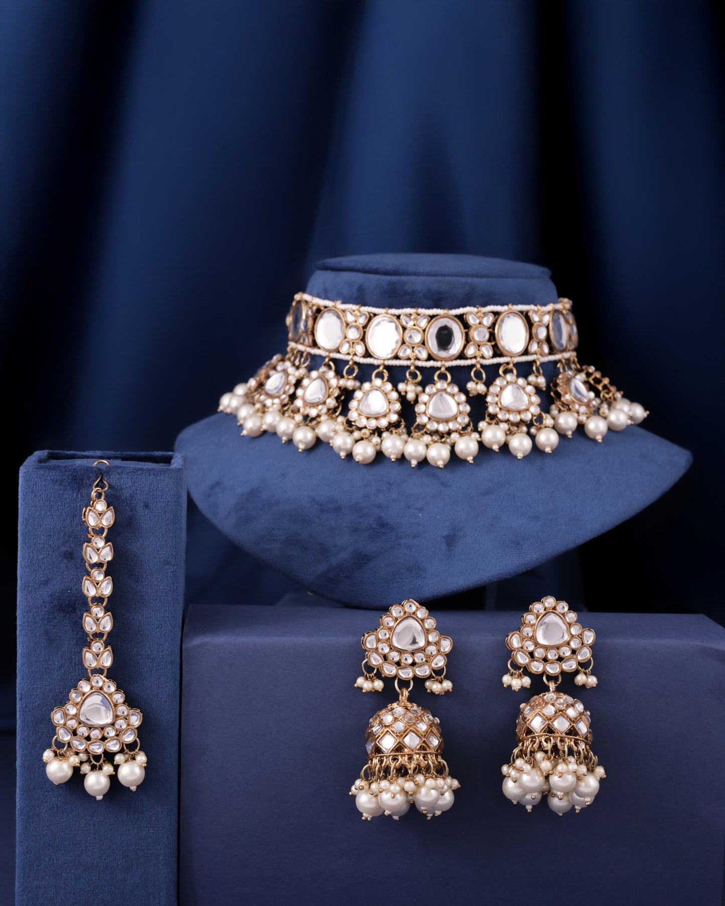 Pearl Myraahi Choker Set