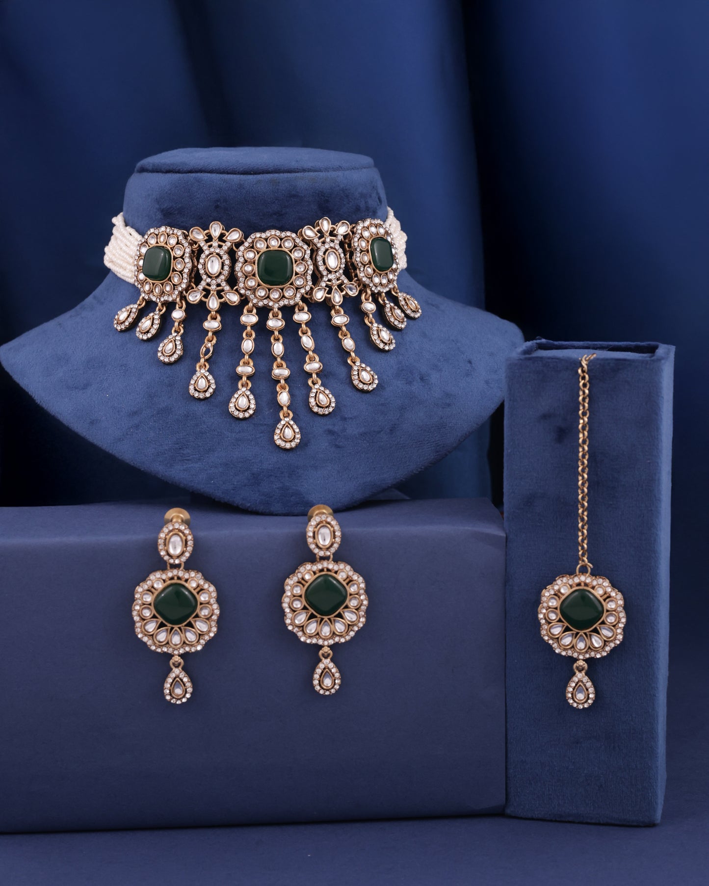 Green Meher Premium Necklace with Earring and Mangteeka