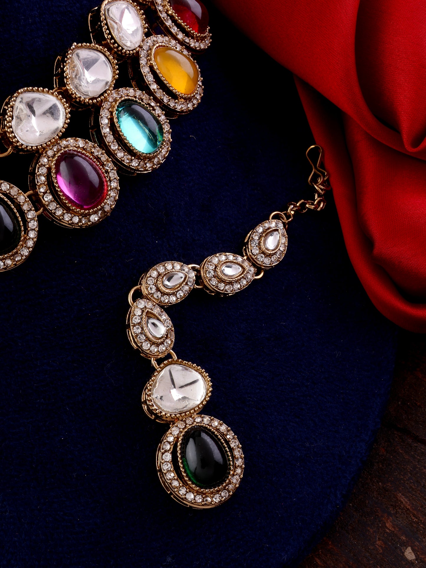 Multi Arshiya Necklace With Earrings