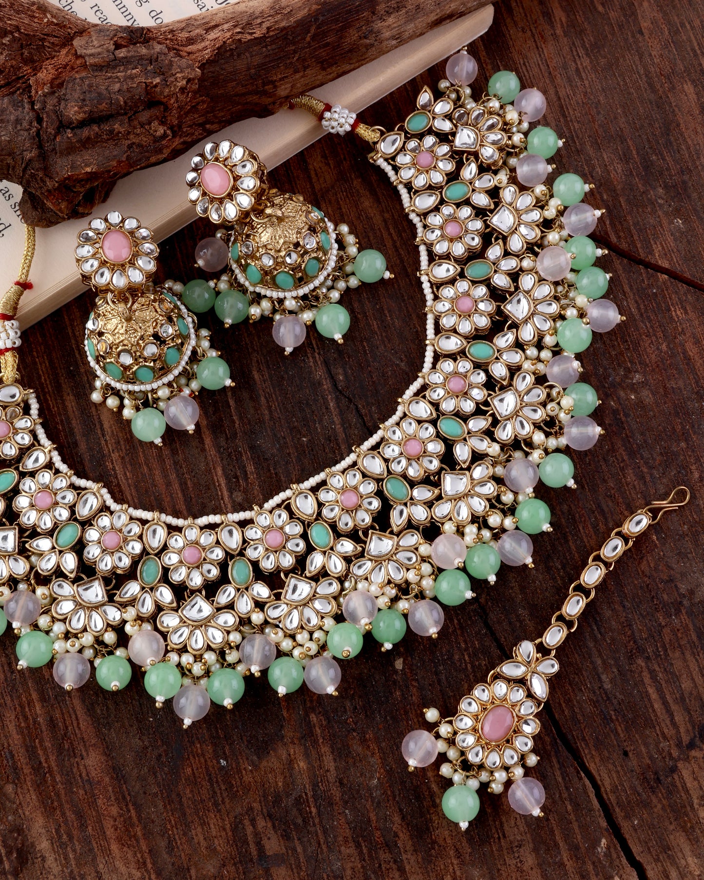 Pastel Maryam Necklace Set