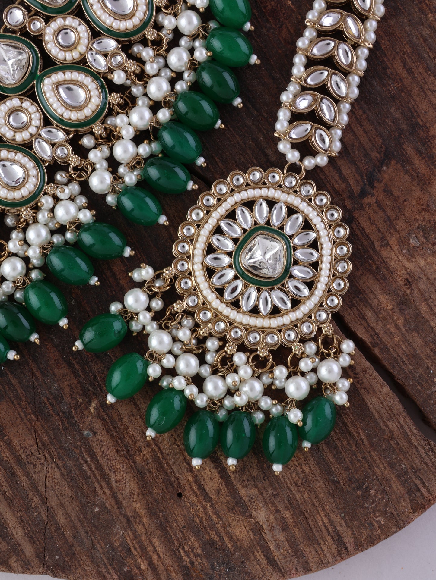 Green Lavitha Necklace Earring with Teeka
