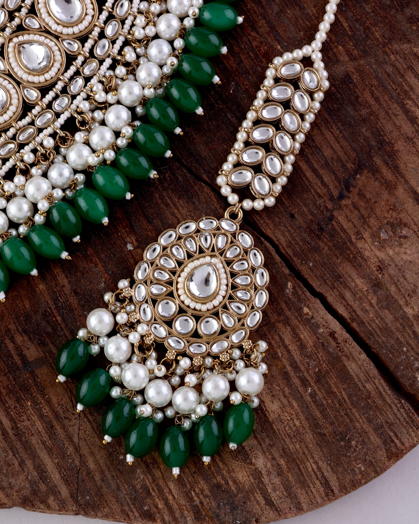 Green Zaiba Necklace