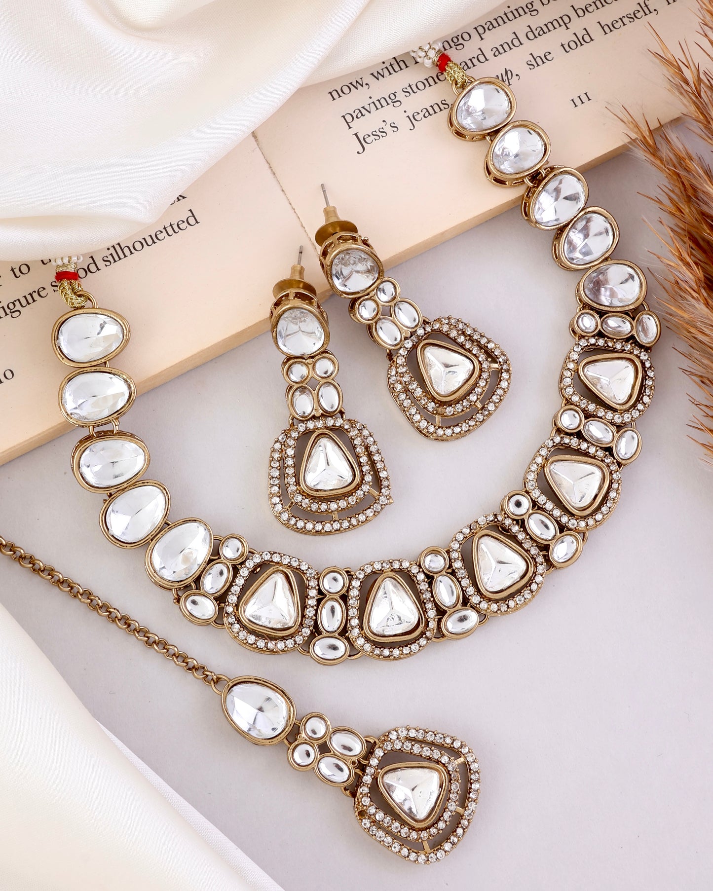 Sumaya Premium Polki Dupe Necklace with Earring and Teeka