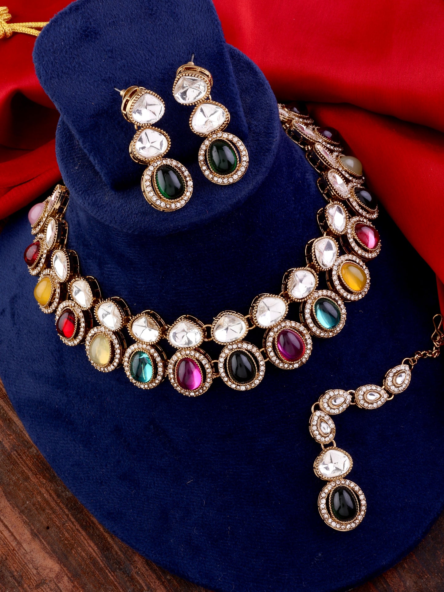 Multi Arshiya Necklace With Earrings