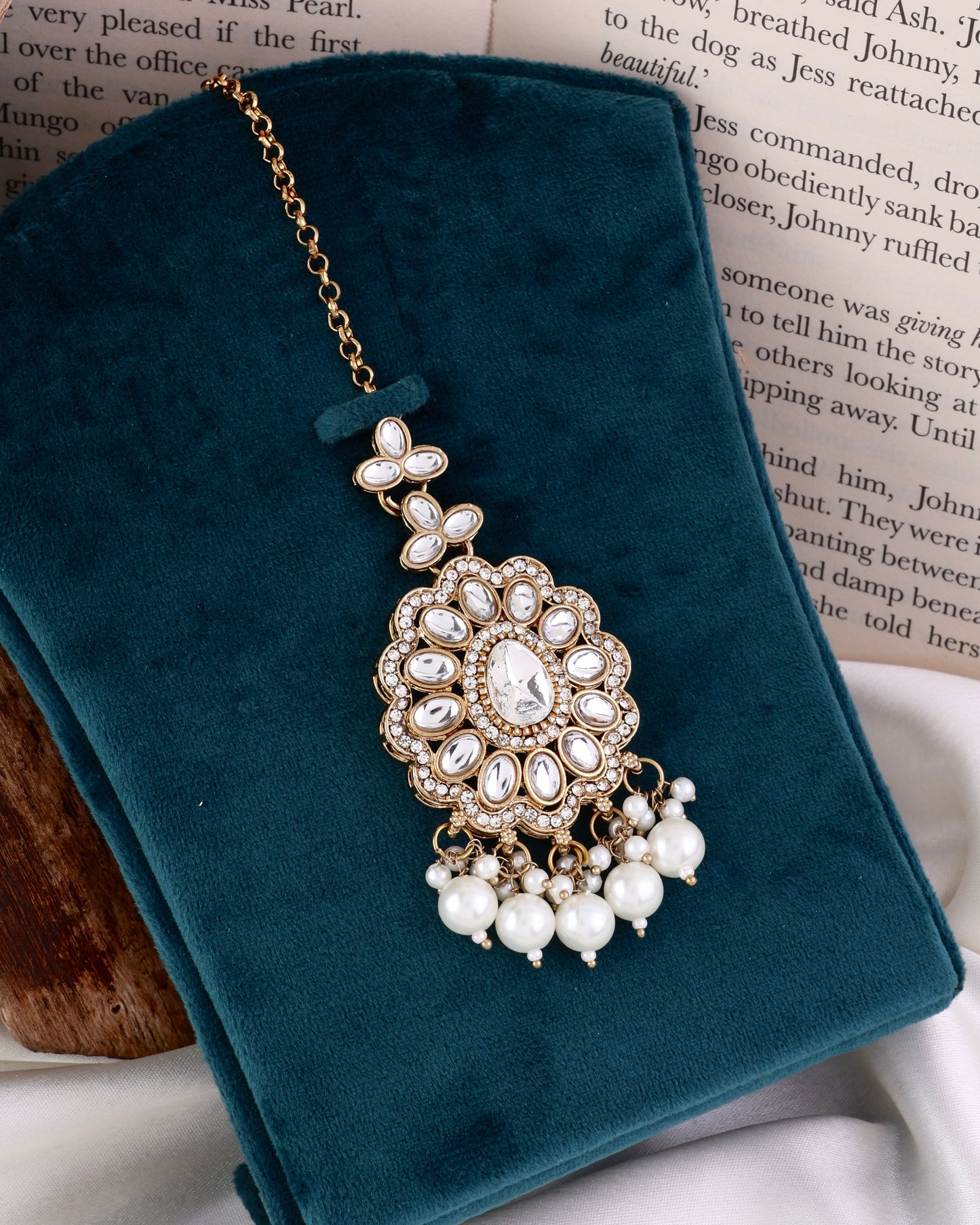 Manjot Premium Zircone Kundan Pearl Mangteeka