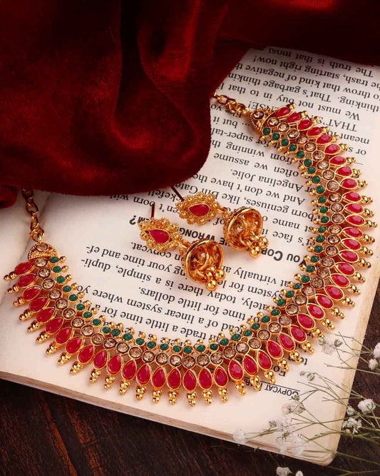 Gold Sahithi Necklace with Earring Set