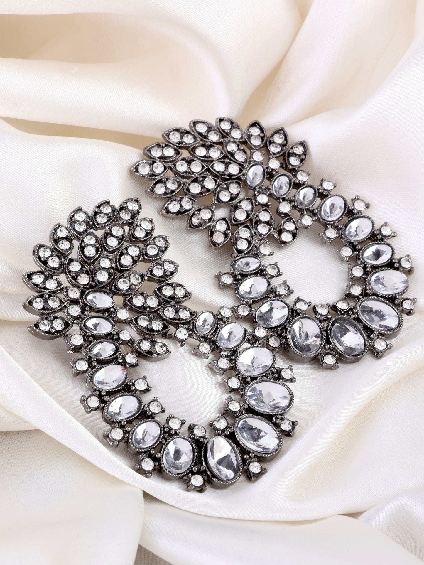 Black Reeva Earrings