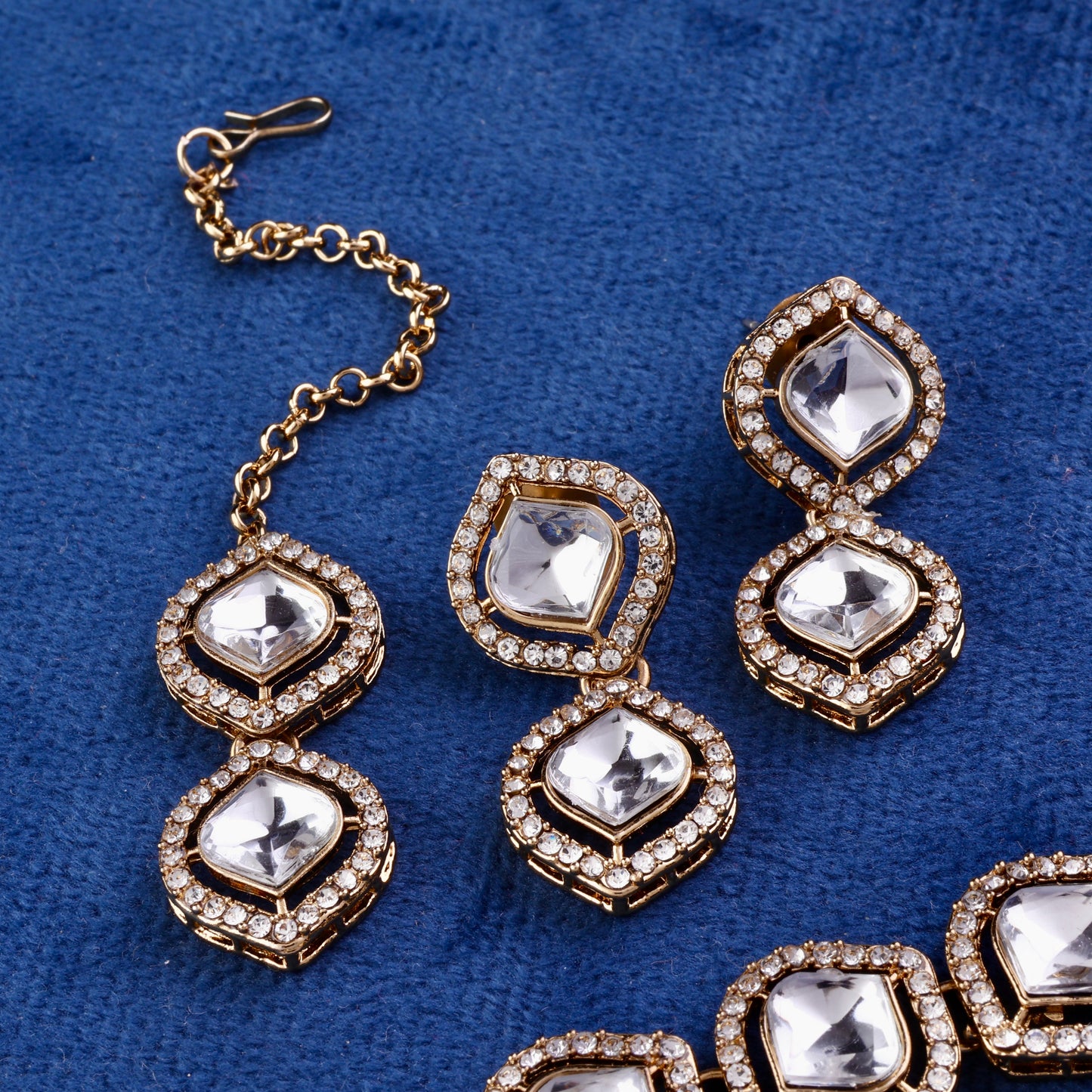 Vihana Polki Dupe Necklace with Earring and Teeka