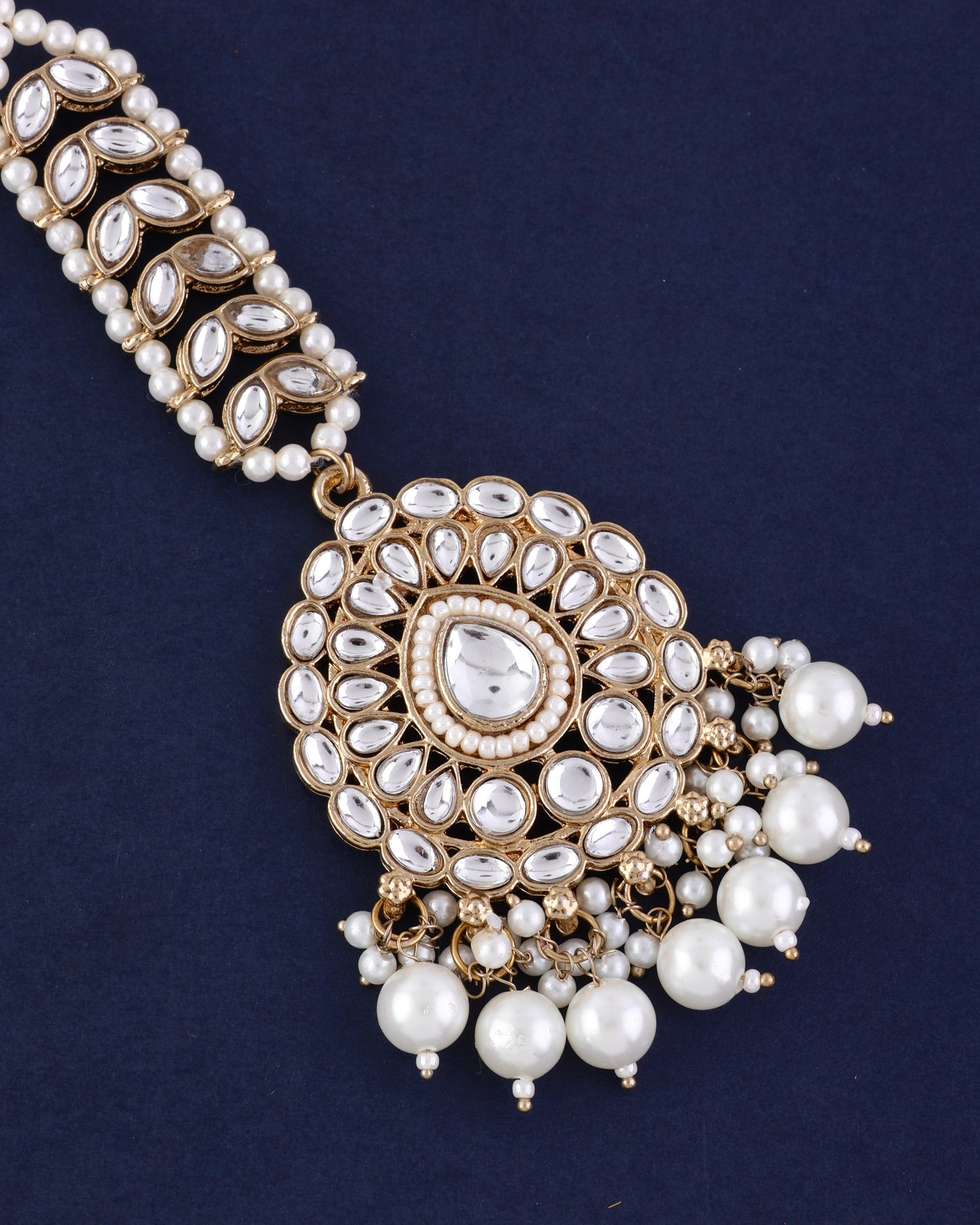 Zaiba Kundan Pearl Mangteeka
