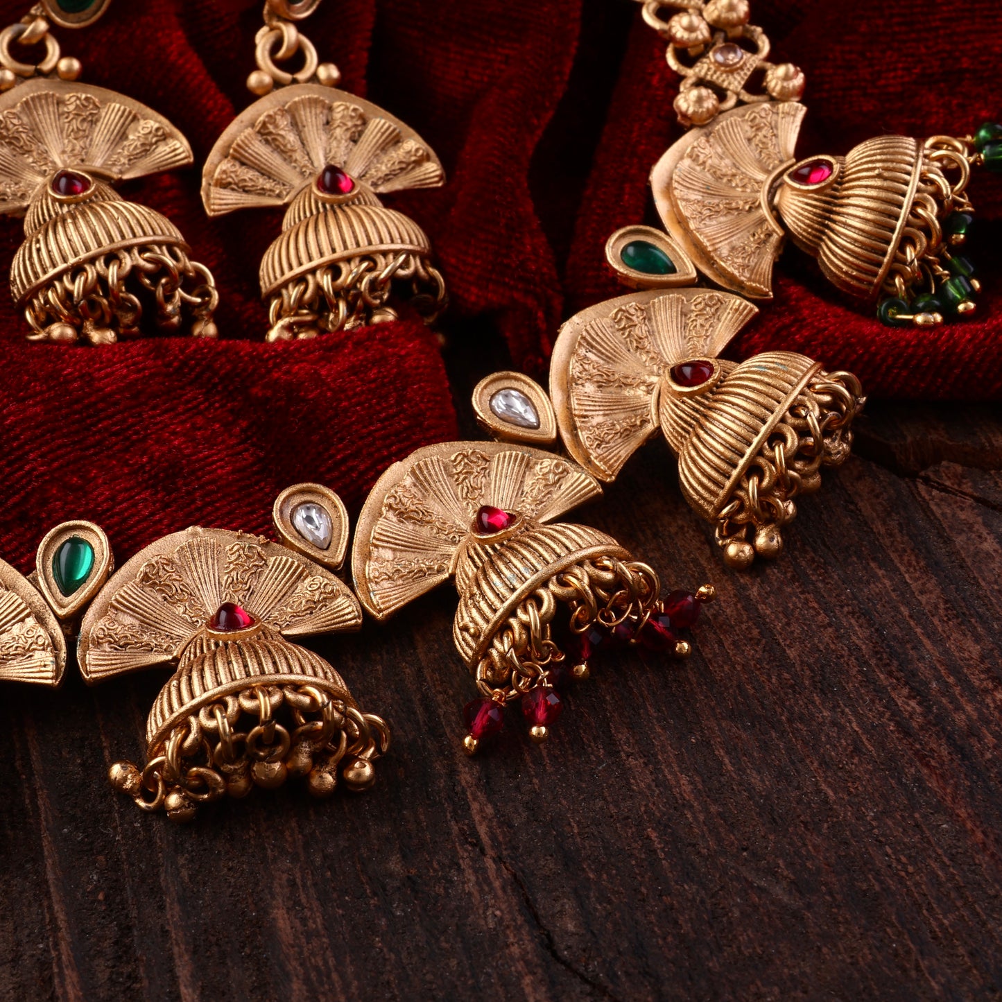 Mugdha Rajwada Necklace Set with Earring