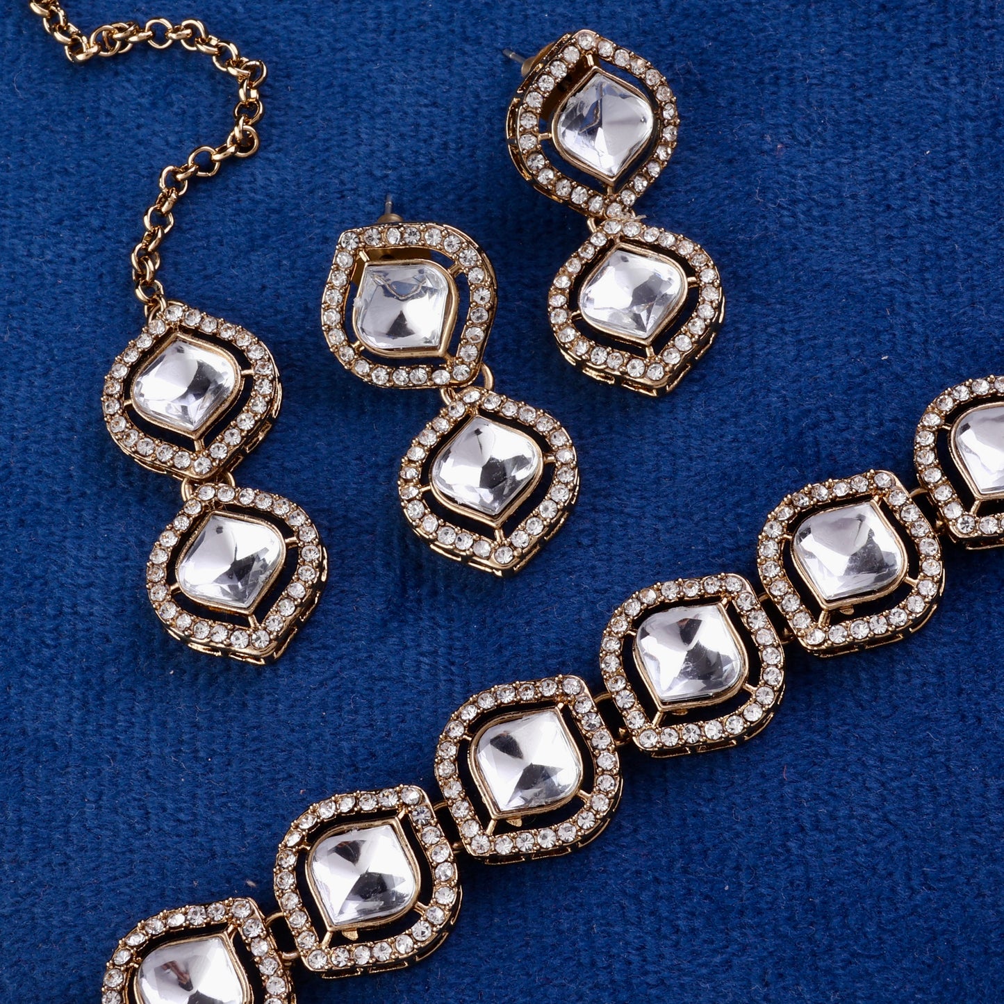 Vihana Polki Dupe Necklace with Earring and Teeka