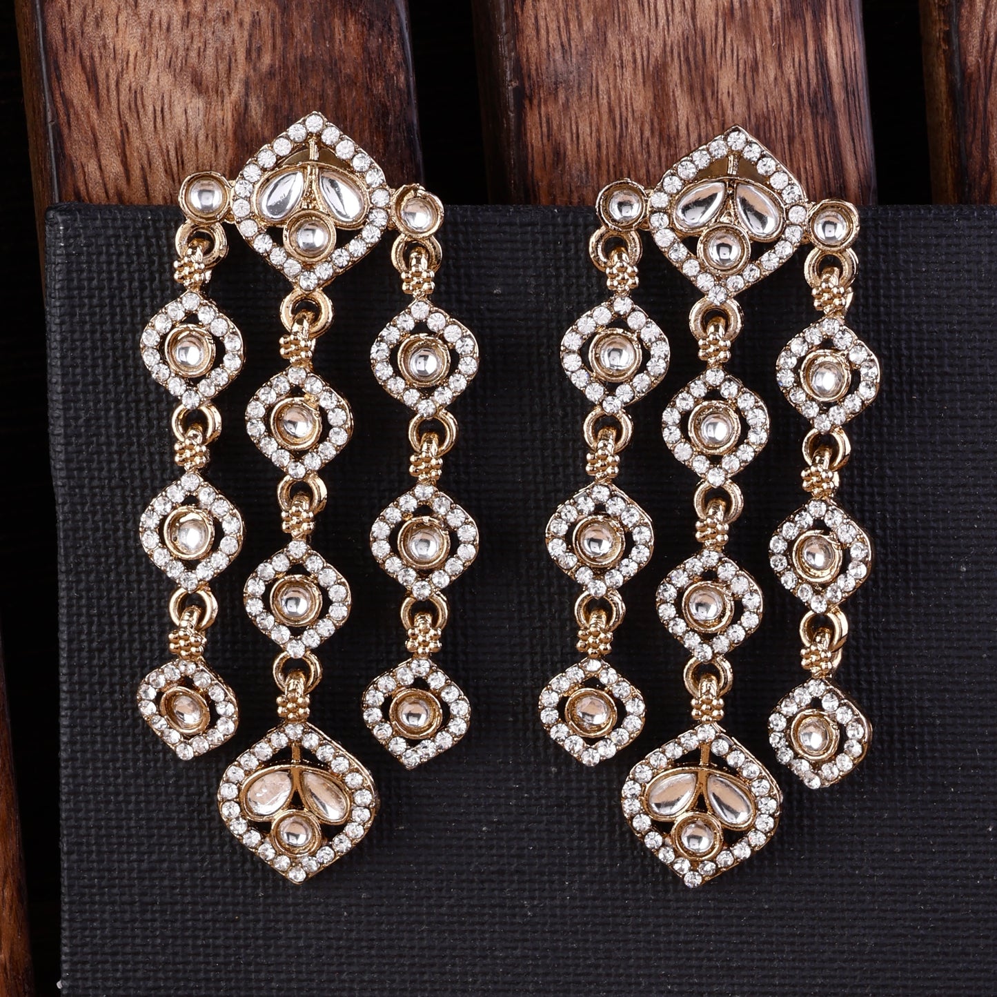 Kunika Zircone Earring