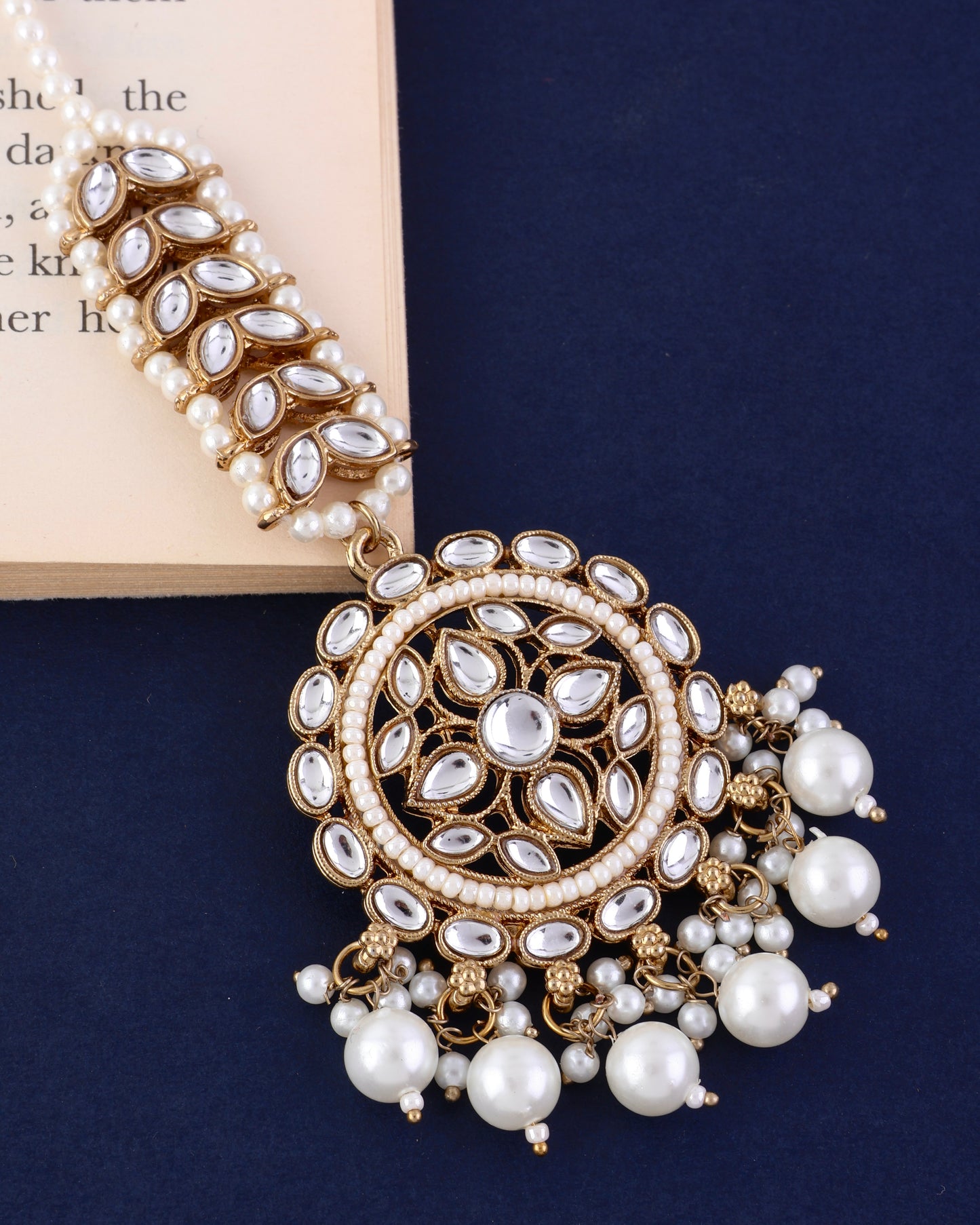 Ruhaniyat Kundan Pearl Mangteeka