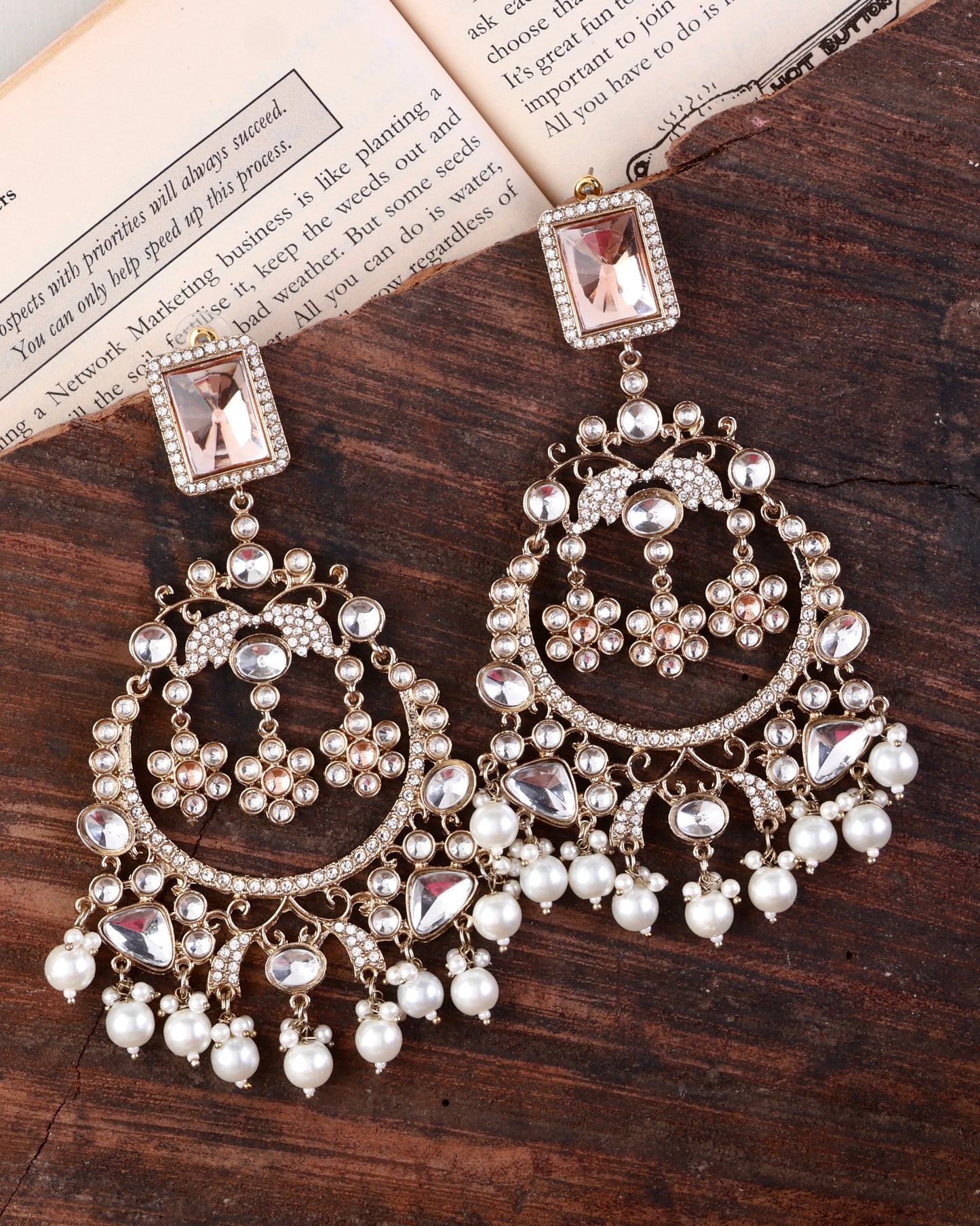 Samira Premium Chandbali