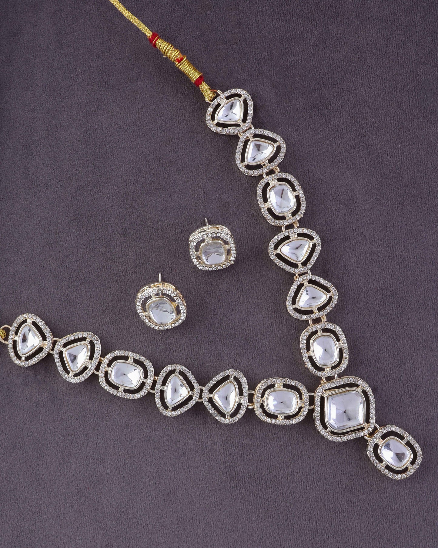 Omvik Necklace