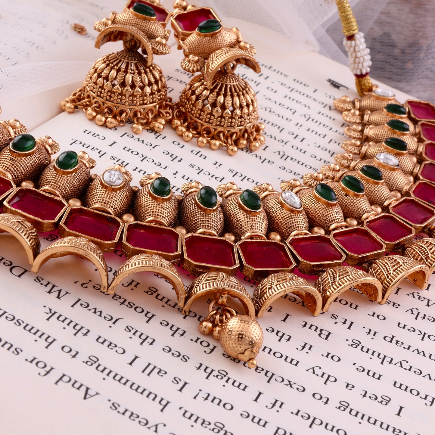 Bhavashree Premium Rajwada Necklace Set with Jhumki Earring