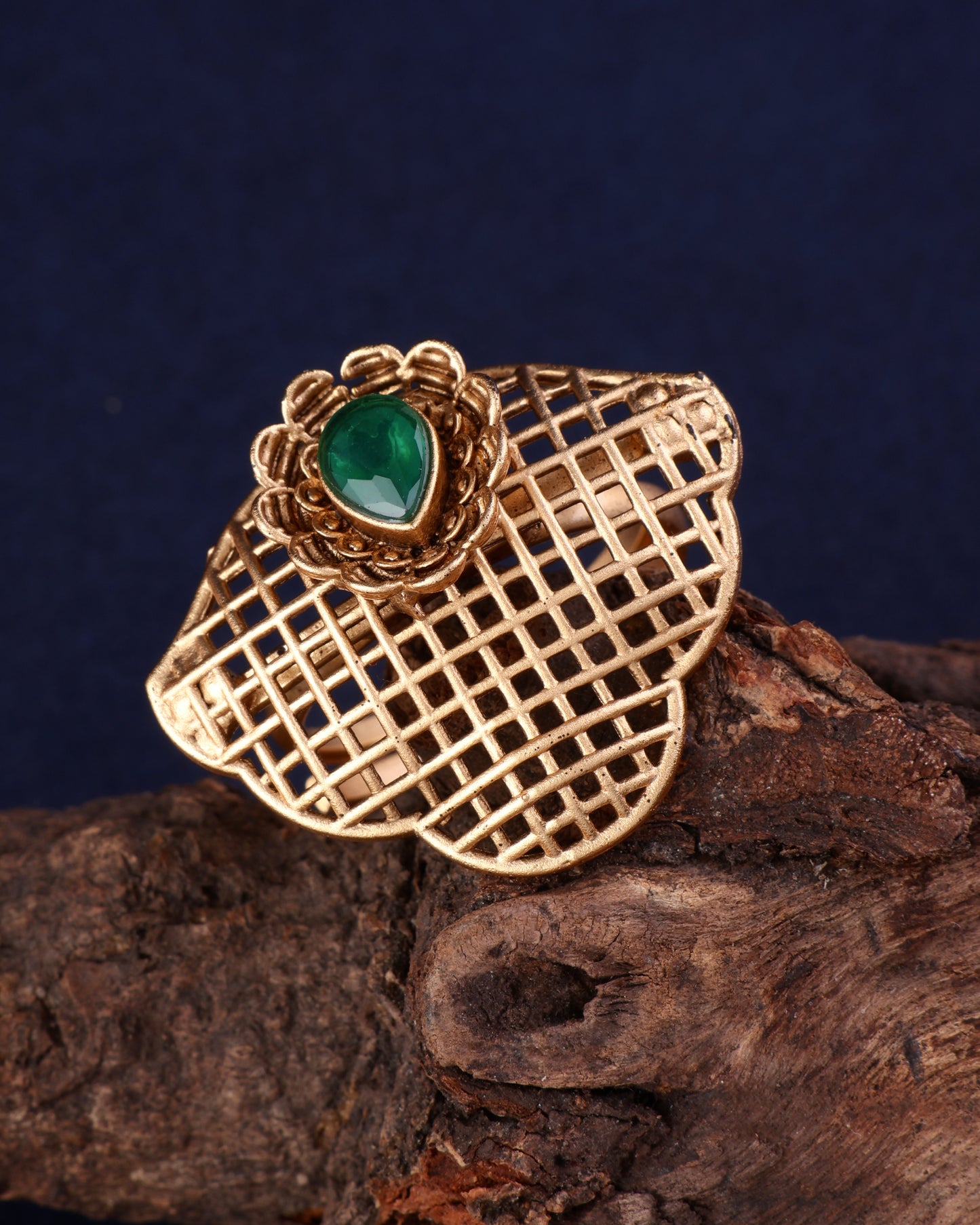 Emerald Ranjeet Rajwada Ethnic Ring