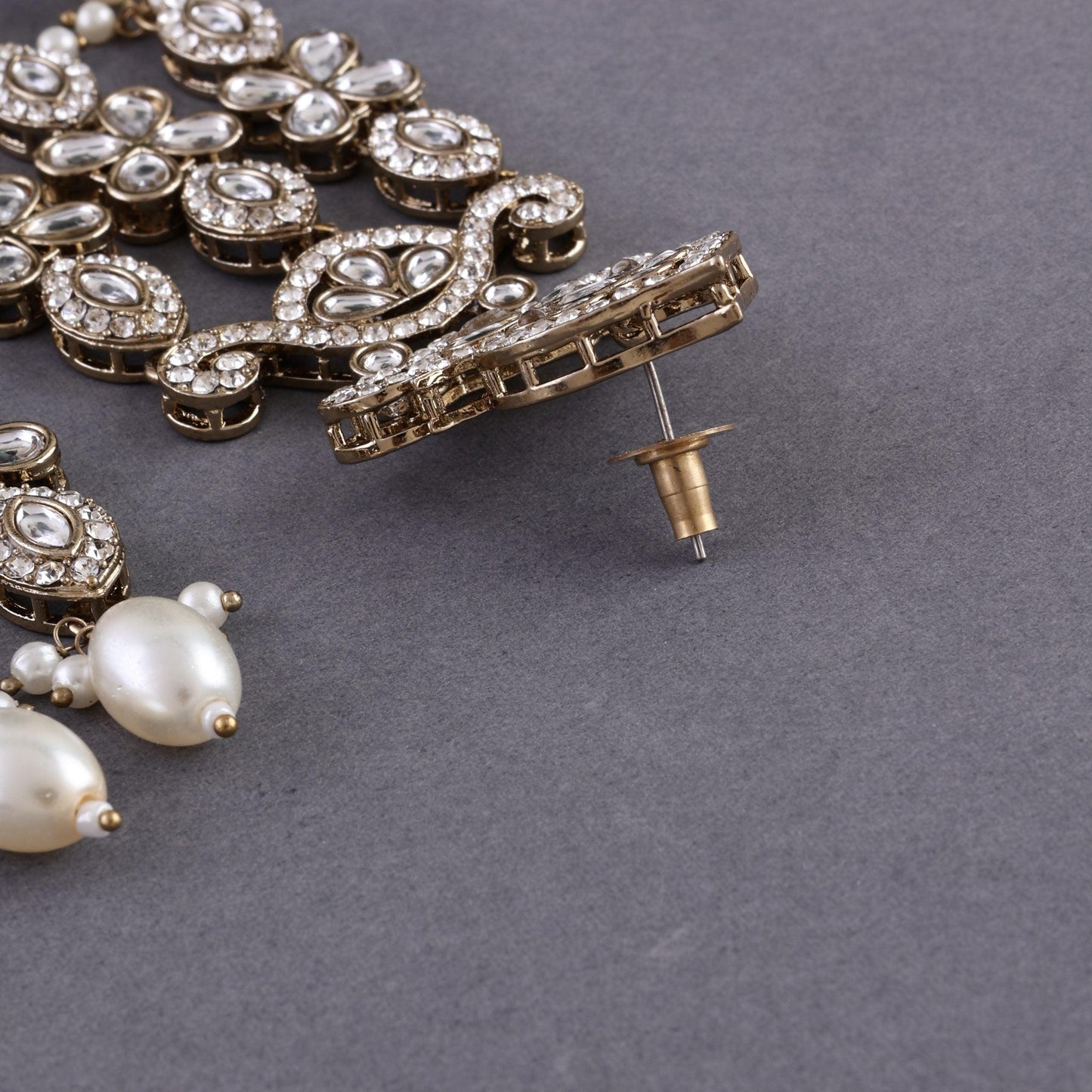 Ishita Pearl Zircone Earring