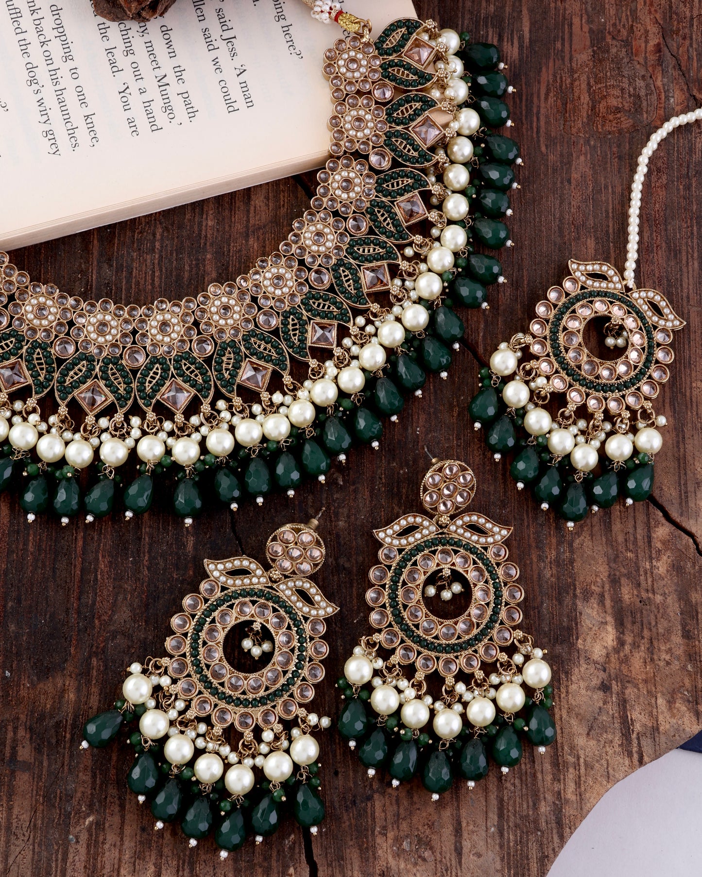 Green Kaishori Necklace Earring with Teeka