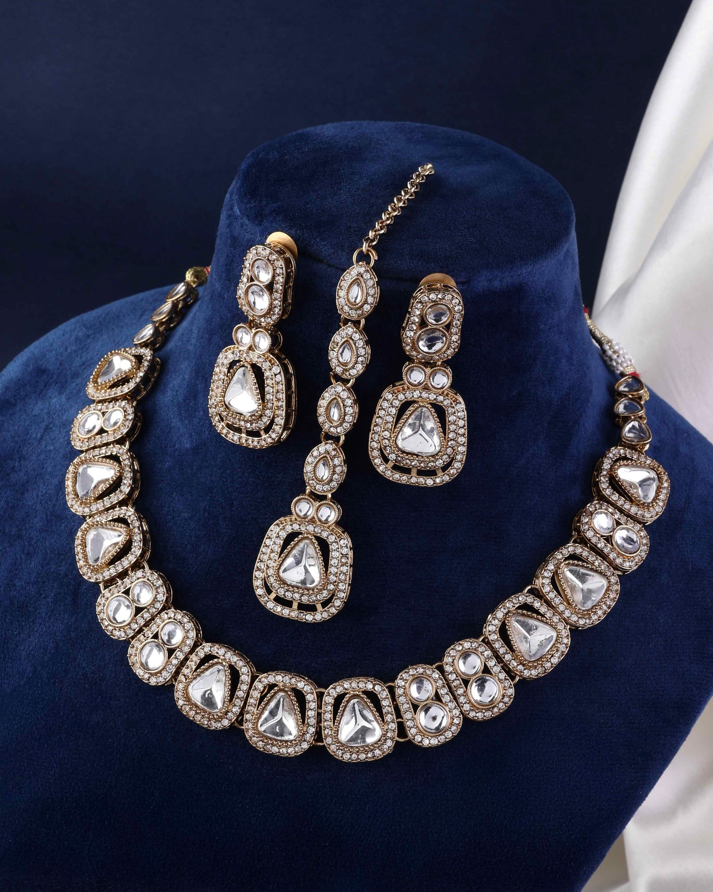Silver Zorawar Premium Polki Dupe Necklace with Earring and Teeka