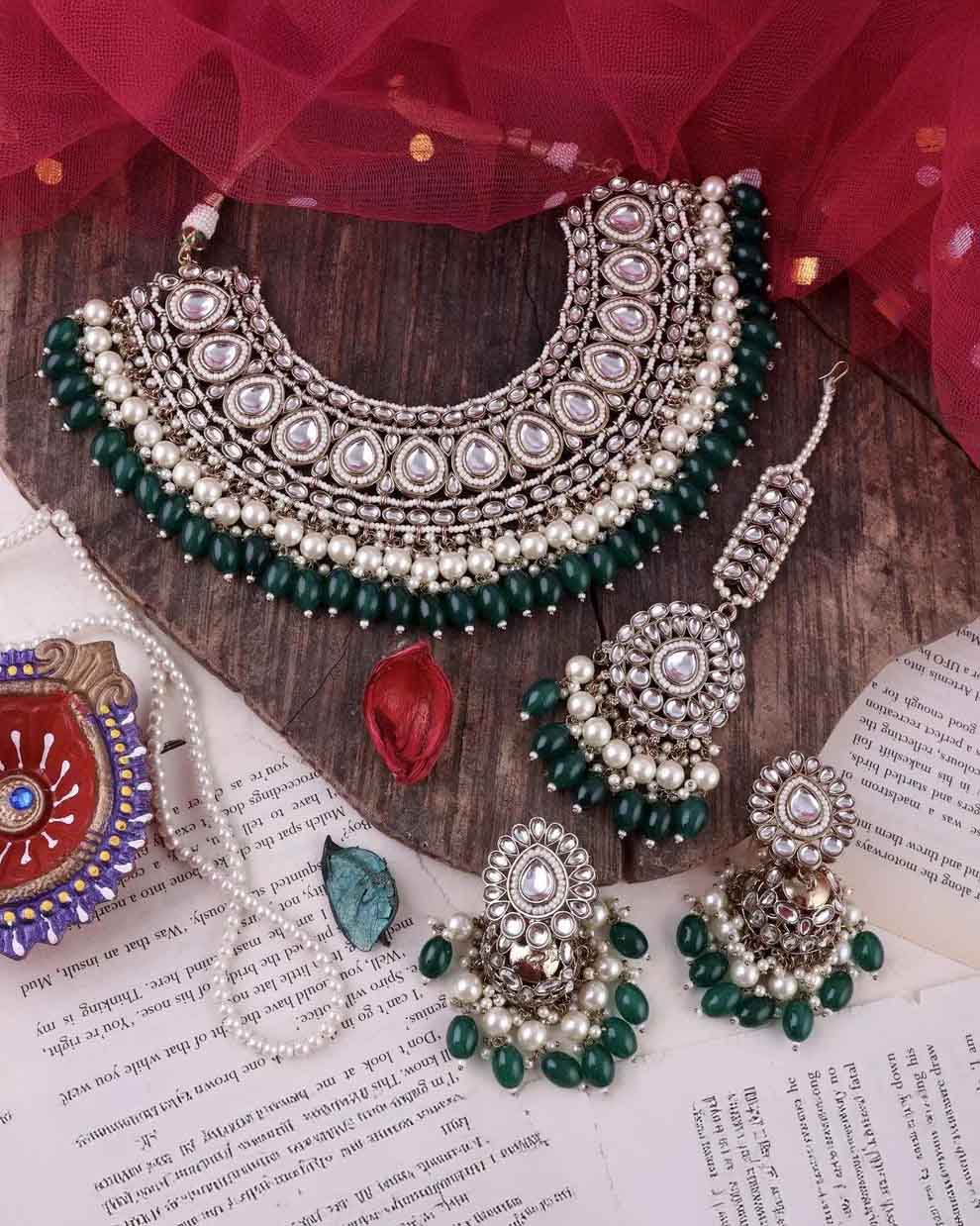 Green Zaiba Necklace