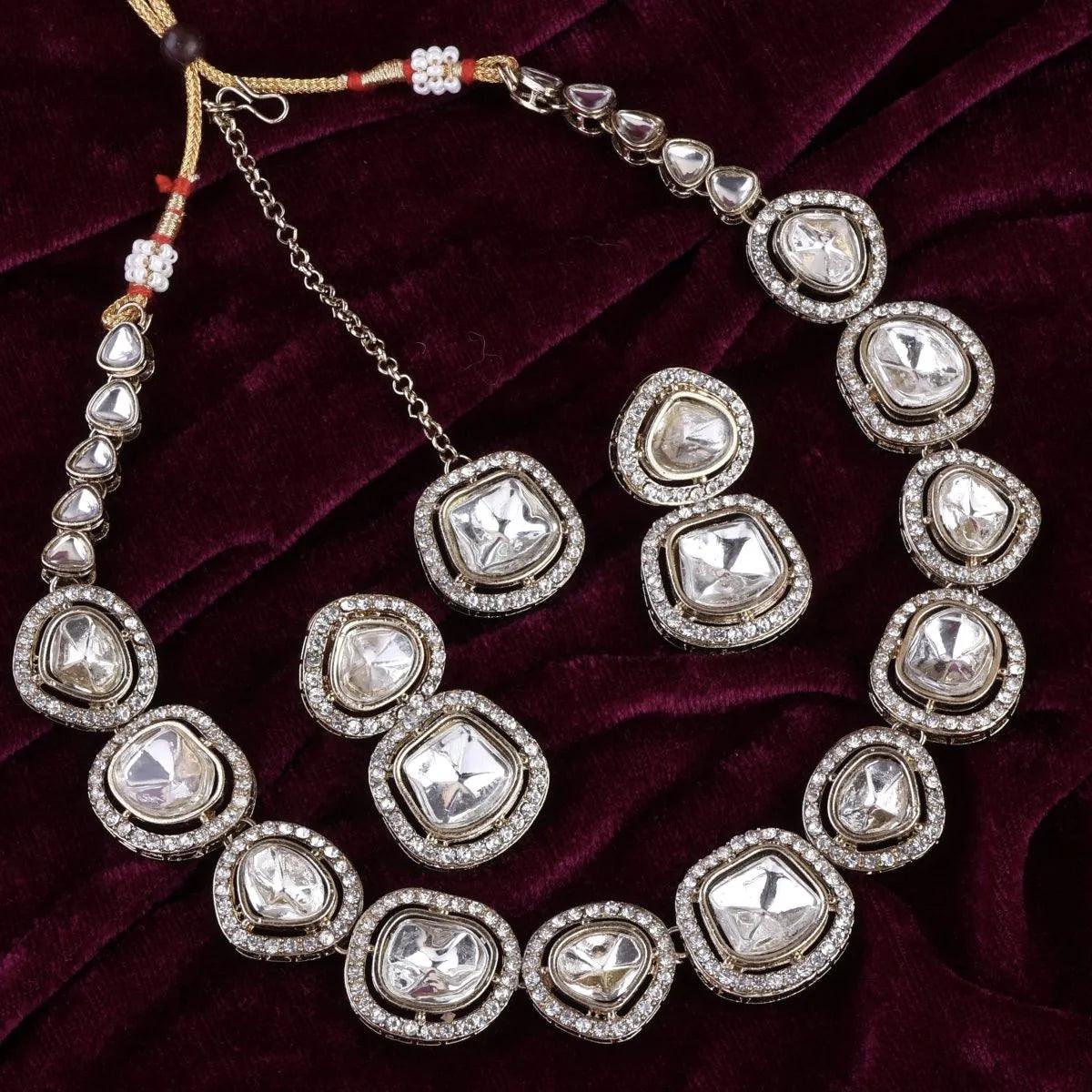 Taanu Polki Dupe Necklace with Earring and Teeka