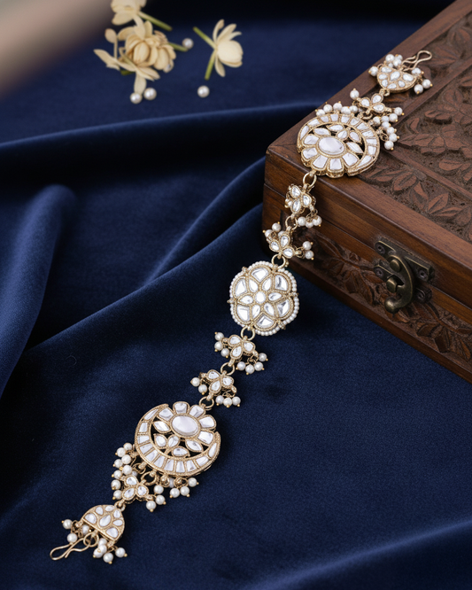 Yugriti Sheeshphool Mathapatti