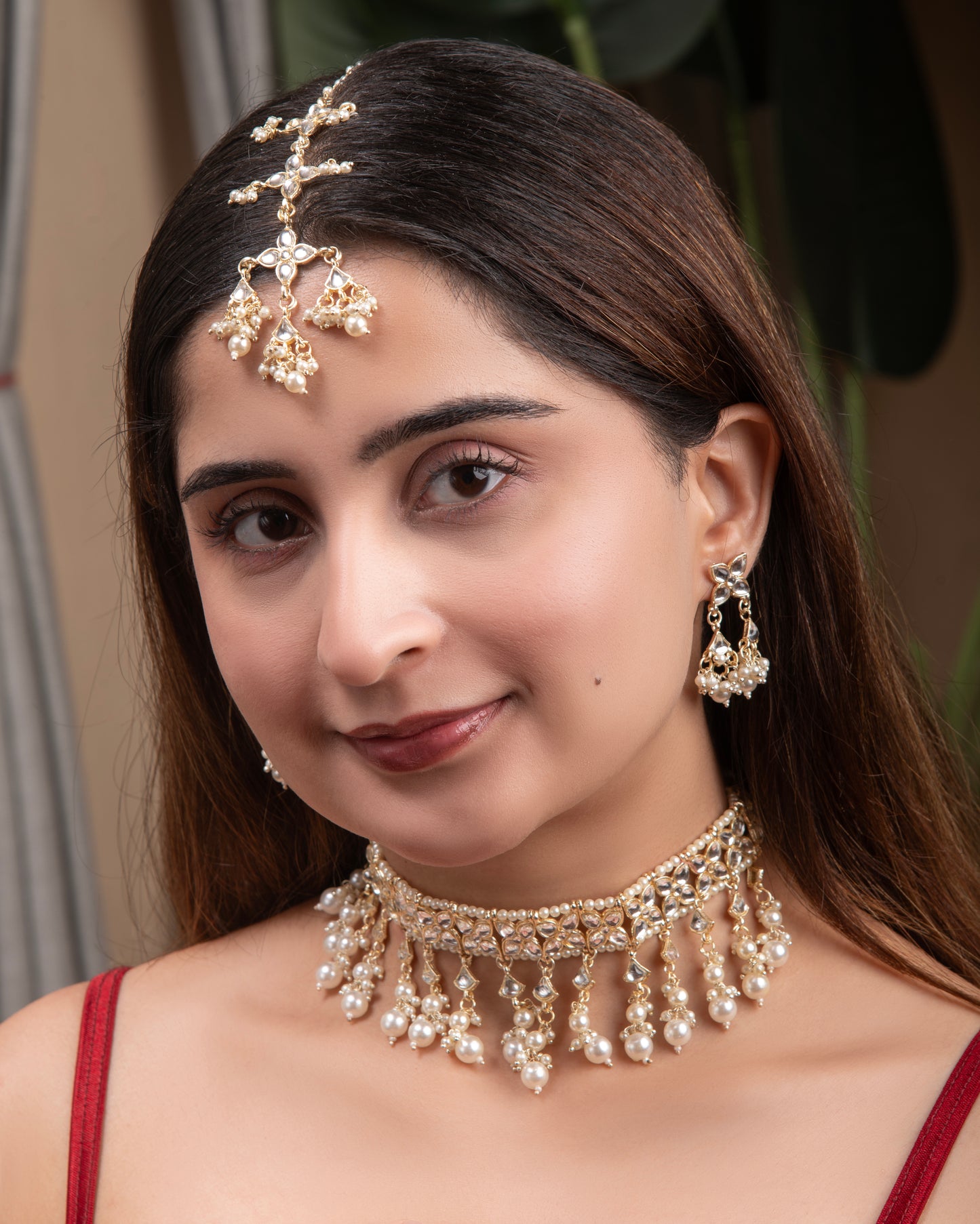 Sitara Kundan Choker Necklace Set with Earring and Teeka