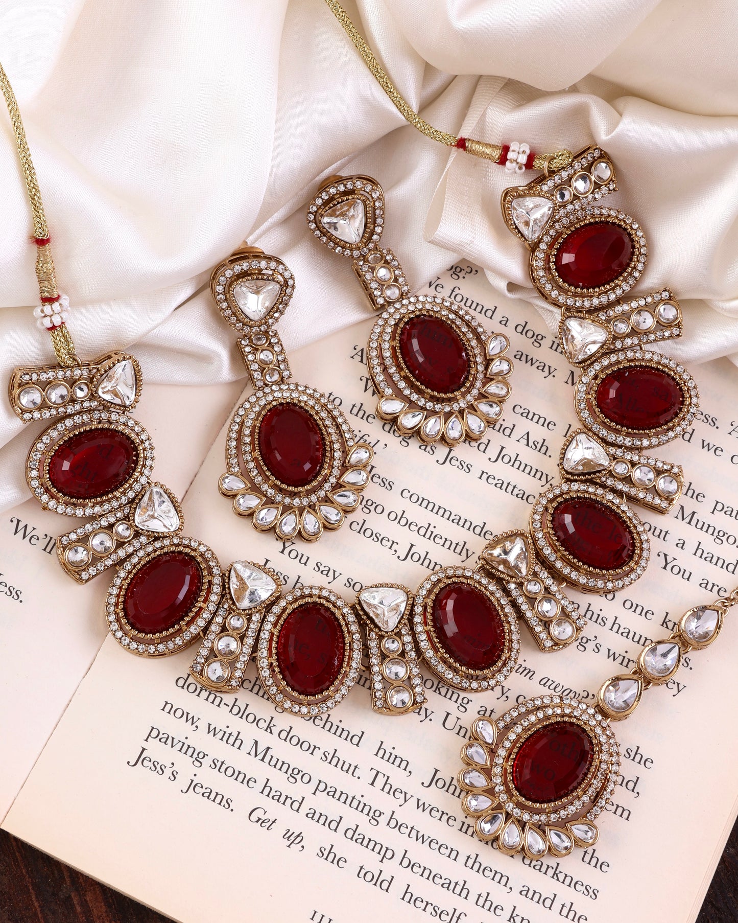 Maroon Taruja Premium Polki Dupe Necklace with Earring and Mangteeka