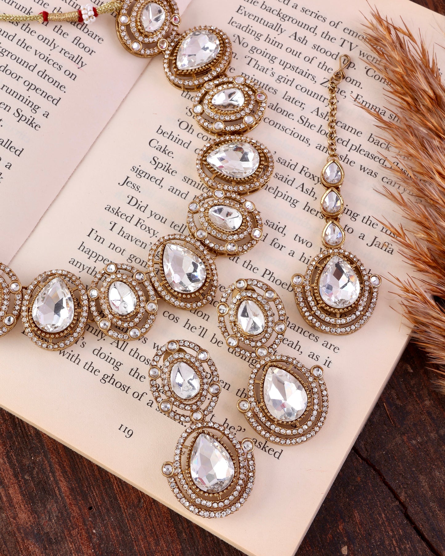 Silver Hania Premium Polki Dupe Necklace with Earring and Mangteeka