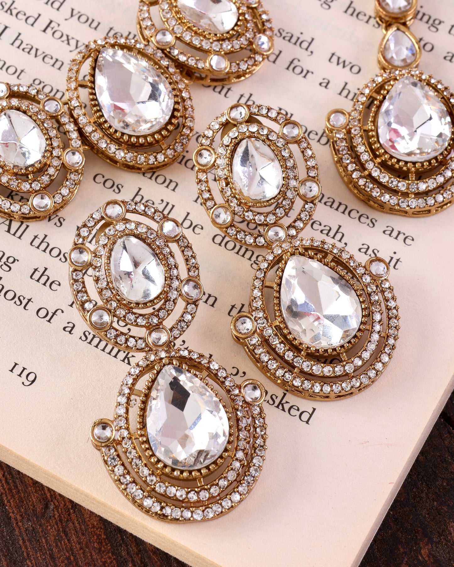 Silver Hania Premium Polki Dupe Necklace with Earring and Mangteeka