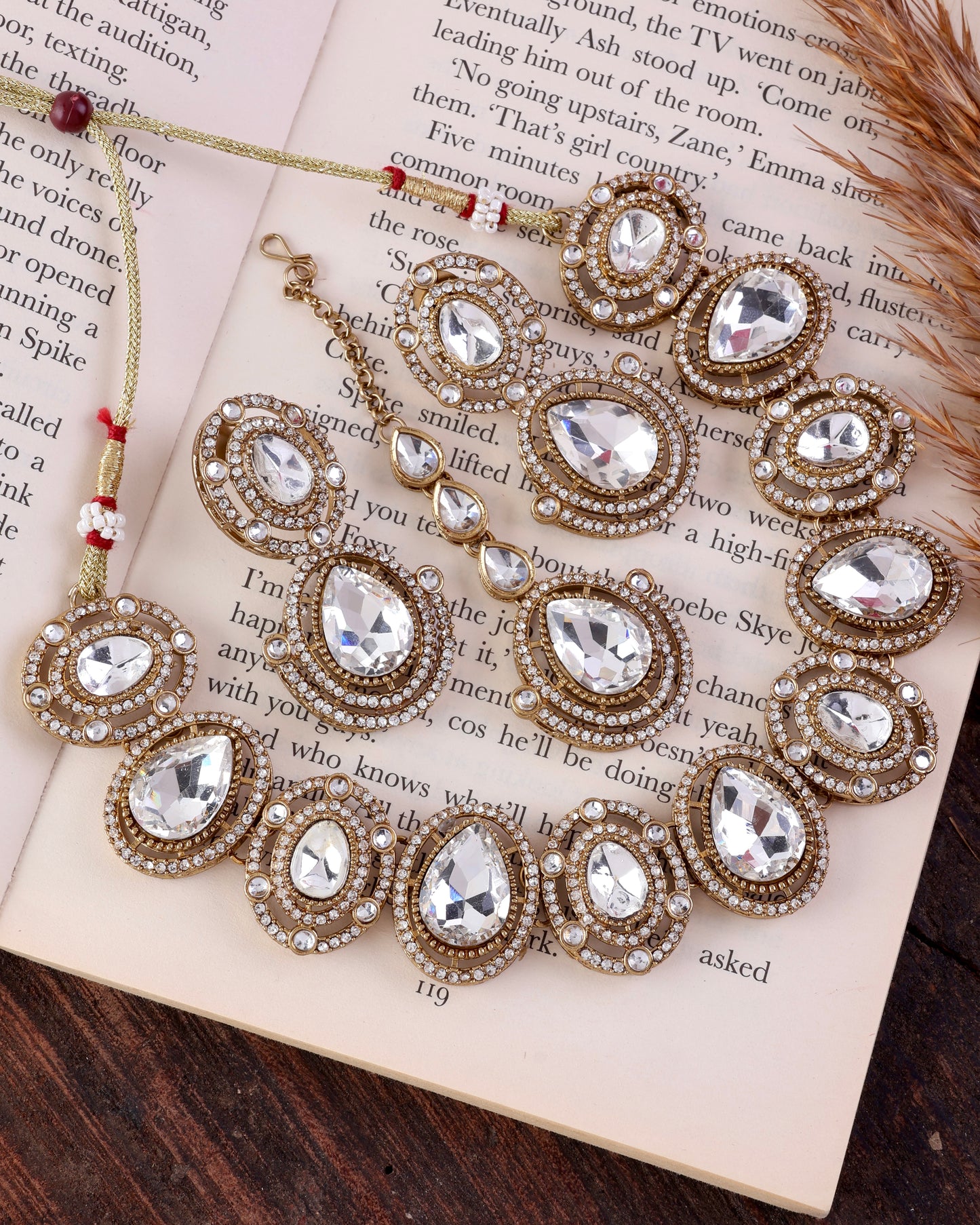 Silver Hania Premium Polki Dupe Necklace with Earring and Mangteeka