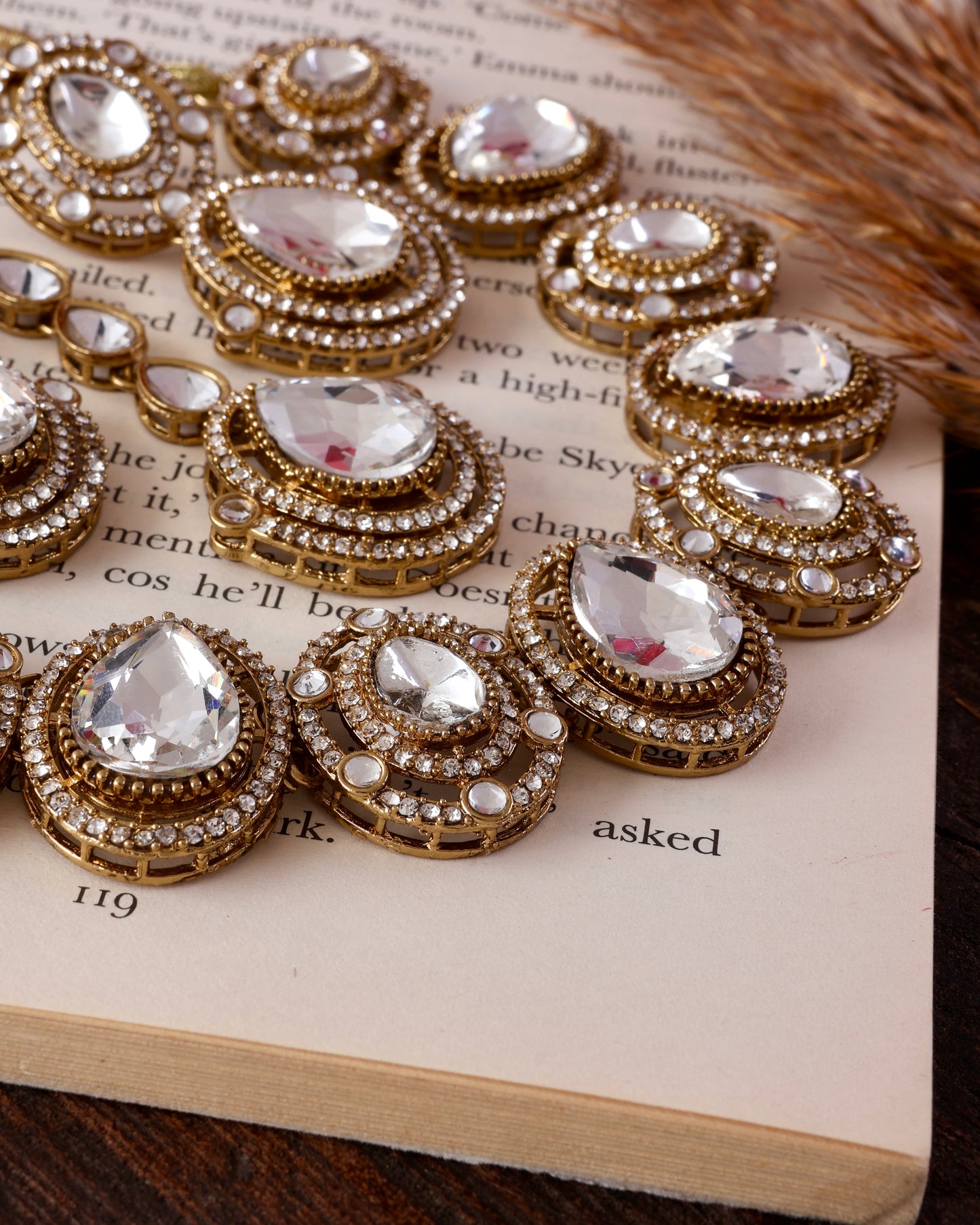 Silver Hania Premium Polki Dupe Necklace with Earring and Mangteeka