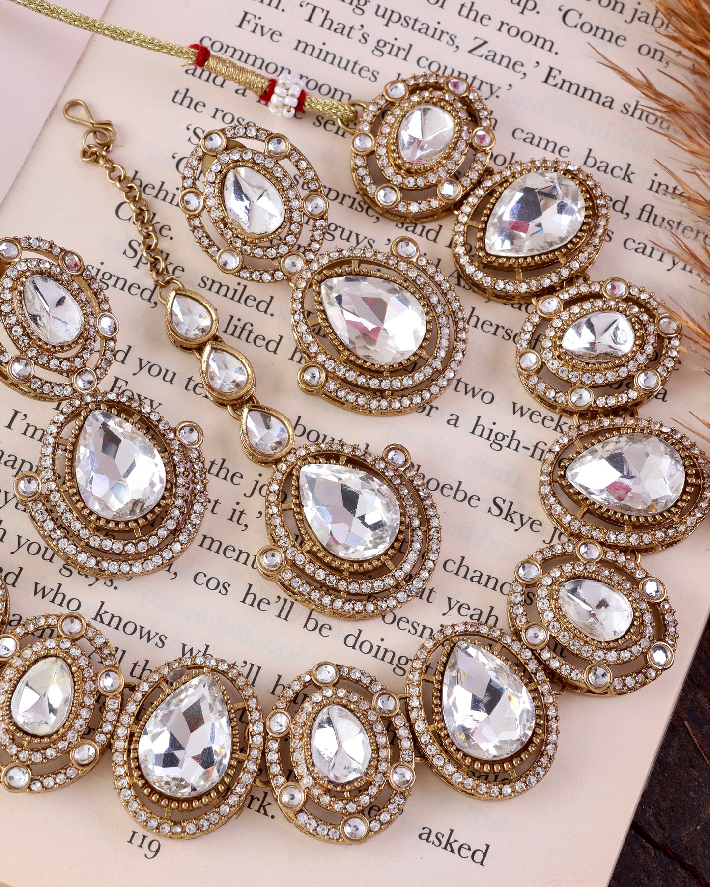 Silver Hania Premium Polki Dupe Necklace with Earring and Mangteeka