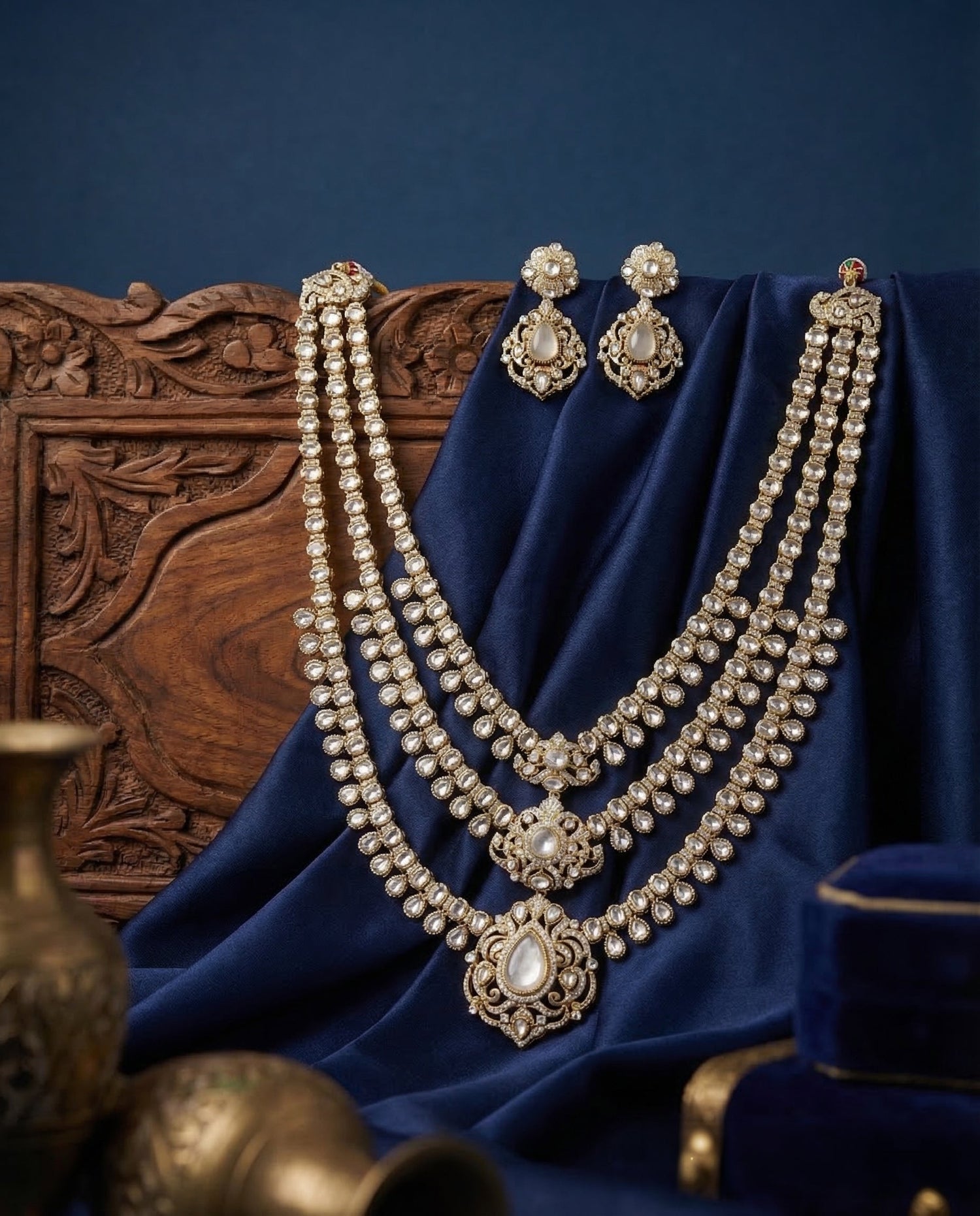 NeckSets