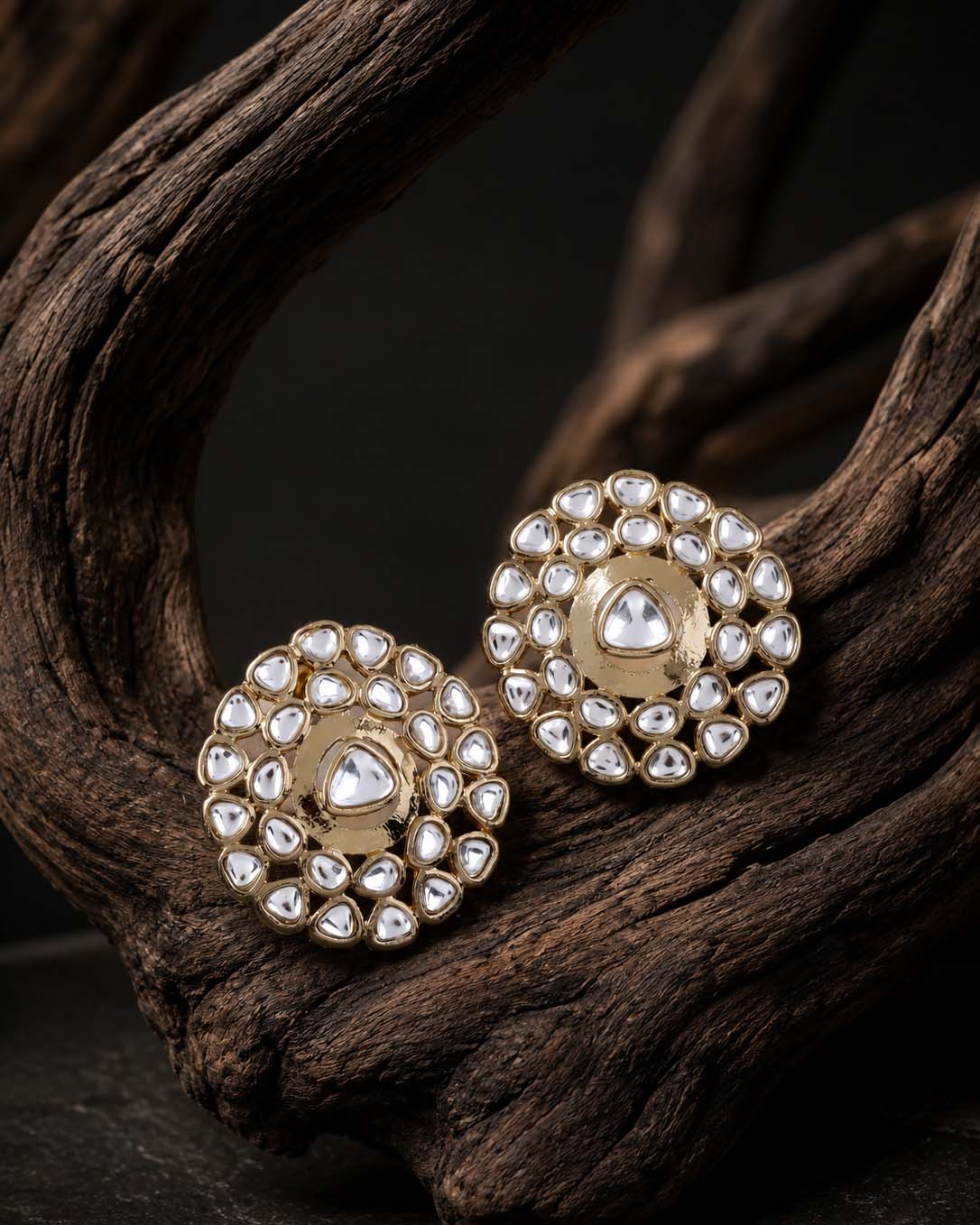 Nayab Stud Earring