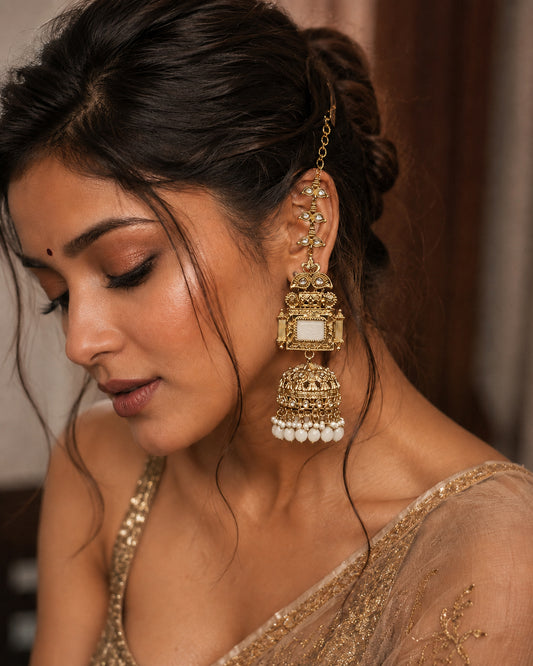 Ivory Nainika Jhumka Earring With Sahara