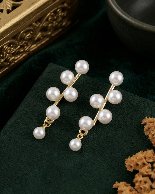 Vama Pearl Earring