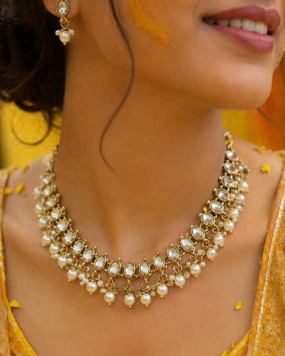 Pearl Presha Mini Kundan Choker Necklace Set