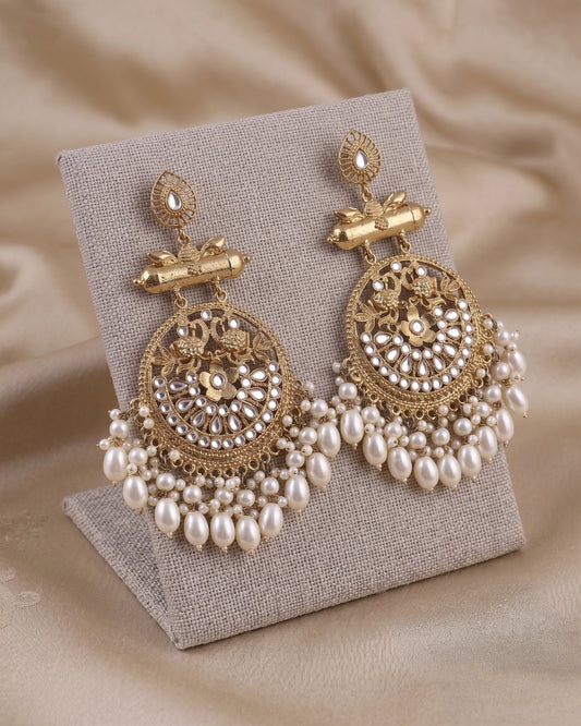 Pearl Nushrat Chandbali