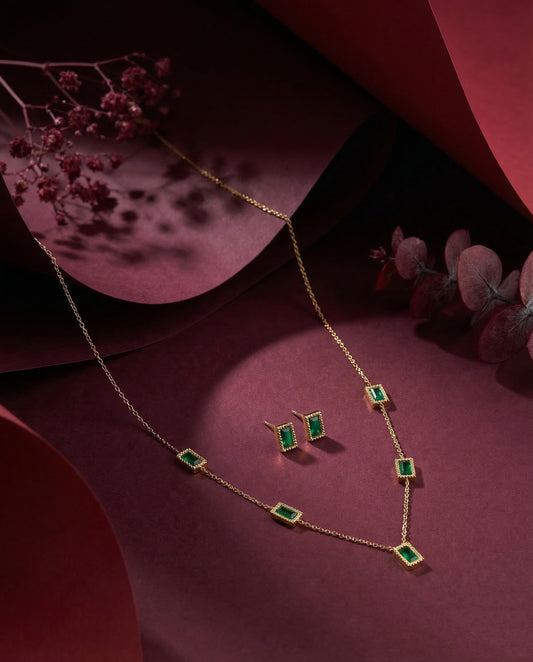 Emerald Elayra Voguish Pendant Set
