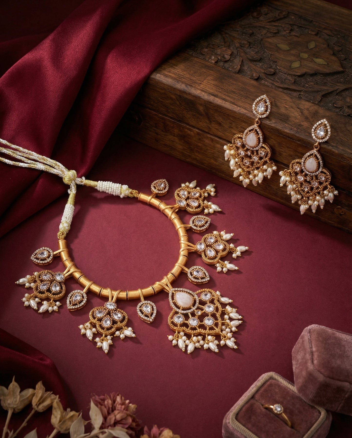 Silver White Tayaba Collar Necklace Set With Earring