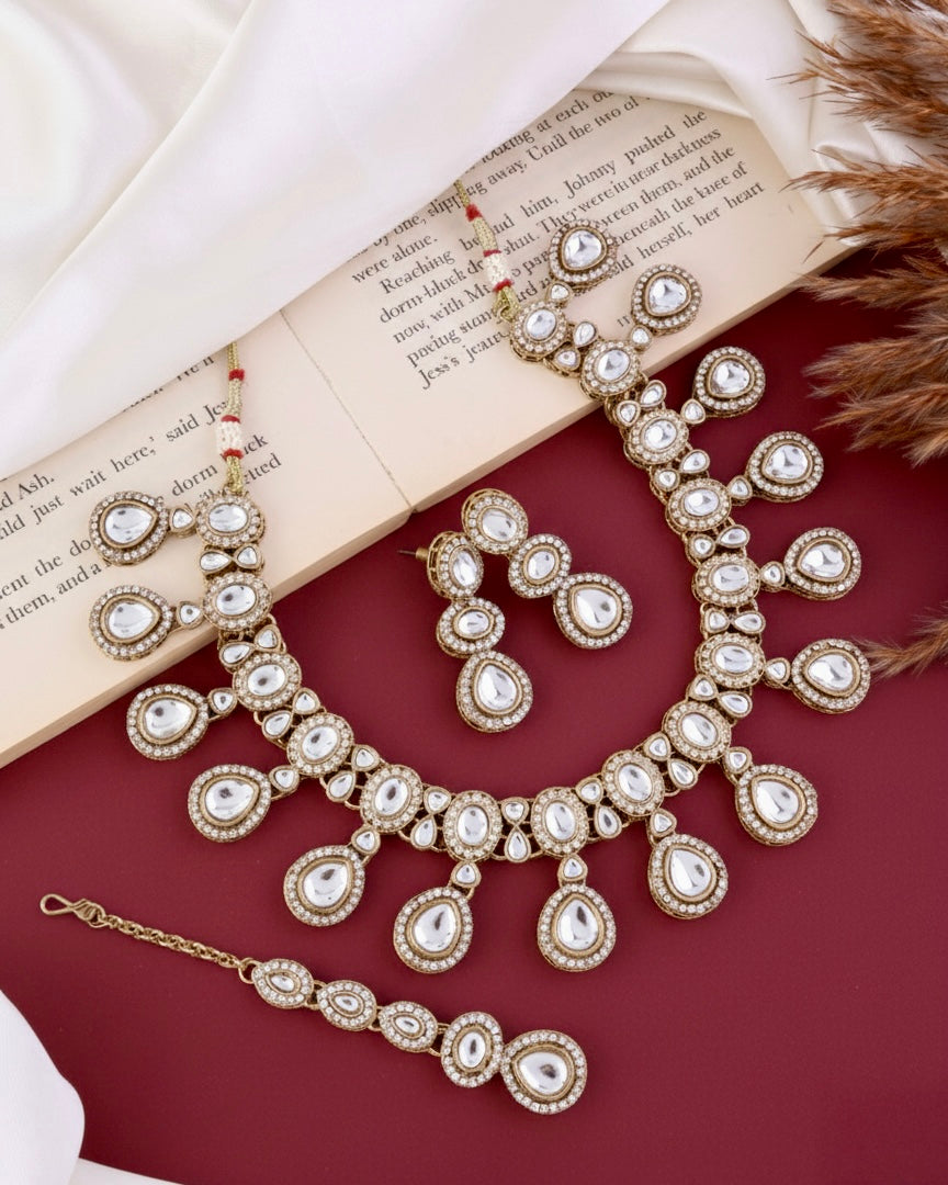 White Nivaya Premium Polki Dupe Necklace with Earring and Teeka