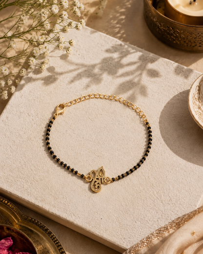 Shrimay Hand Mangalsutra | Tilak Set Included