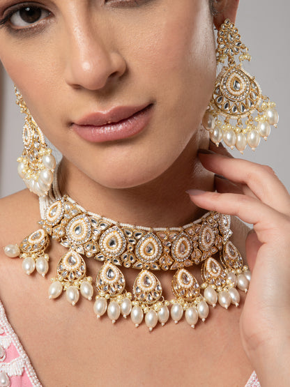 Pearl Devika Kundan Necklace Set with Chandbali Earring and Mangteeka