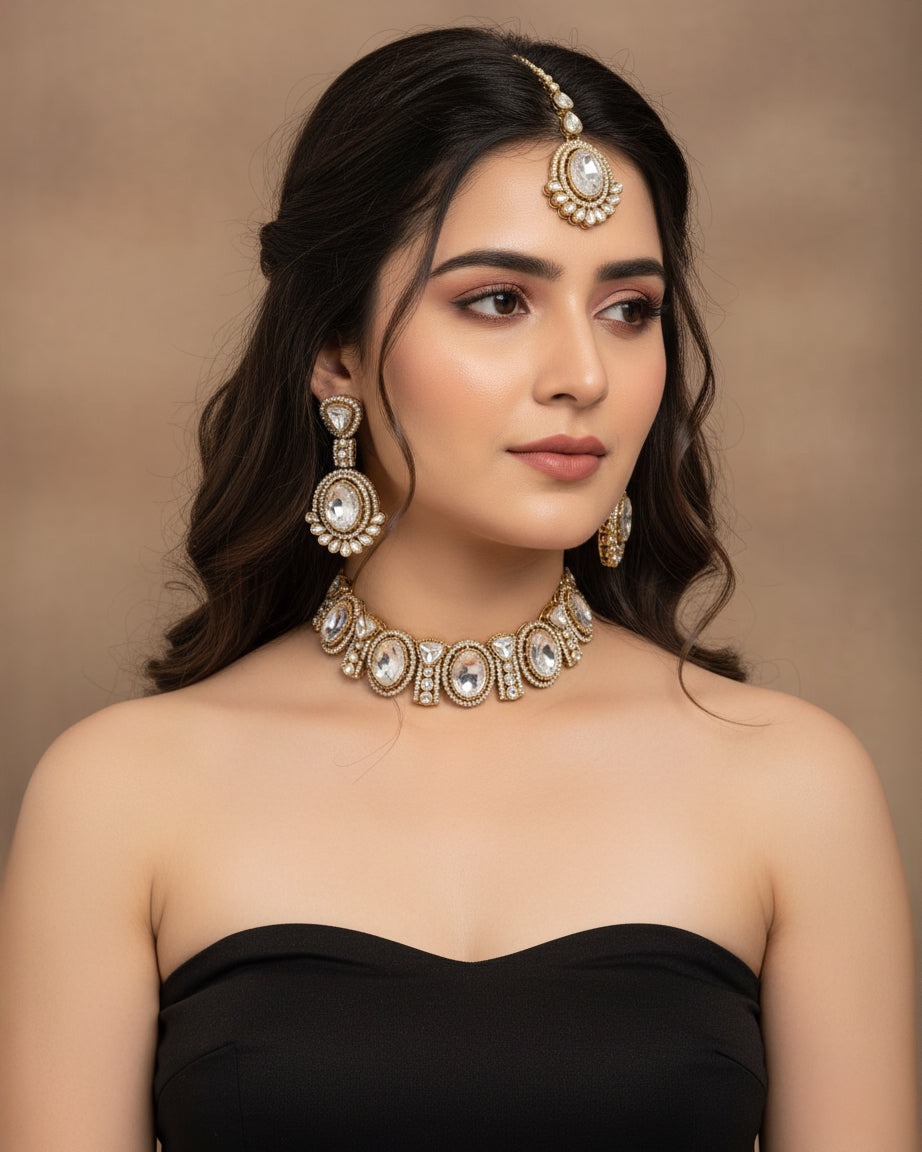 Silver Taruja Premium Polki Dupe Necklace with Earring and Mangteeka